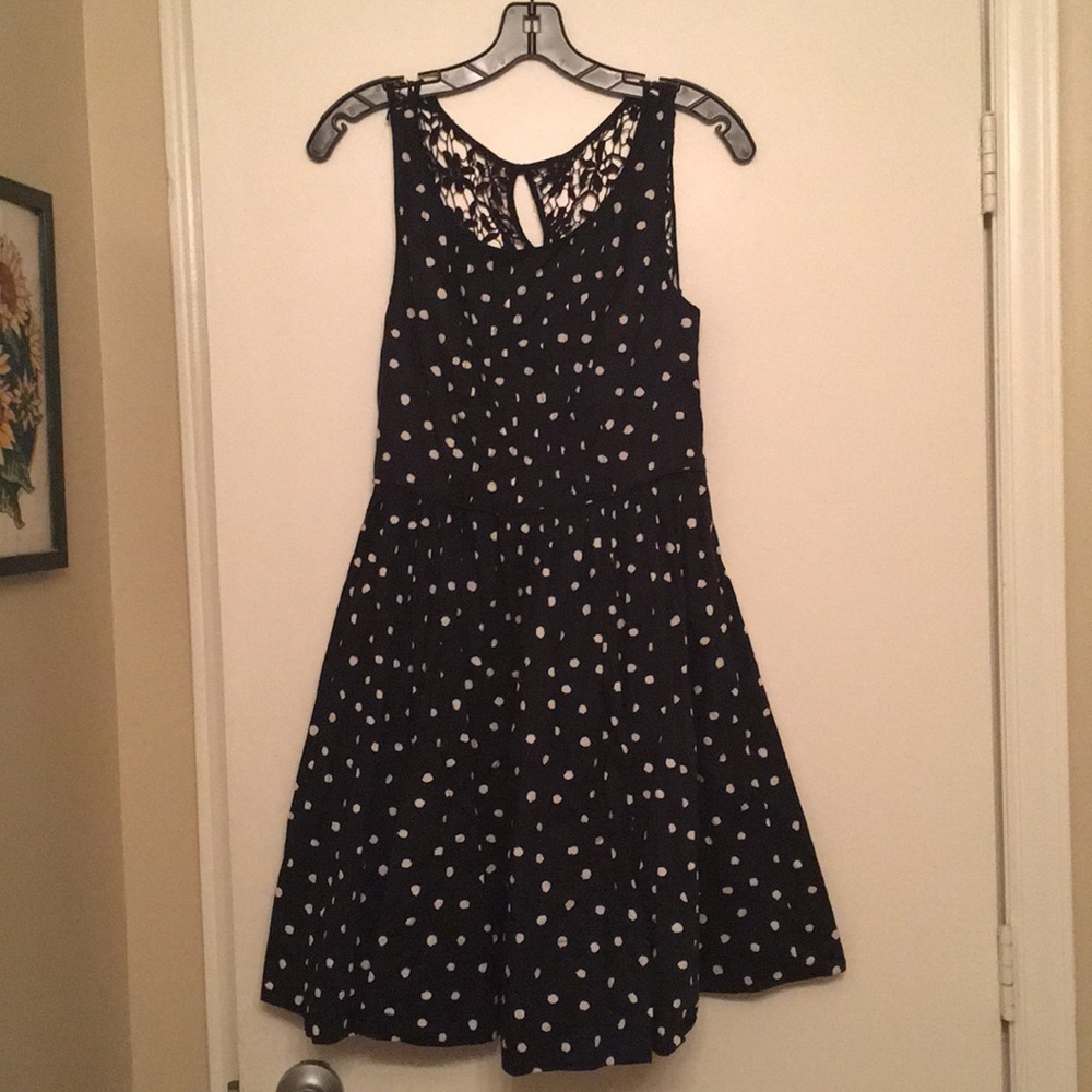 Polka dot dress with embroidered back